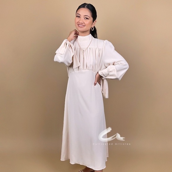 Vera Dress - Picture 1 of 3